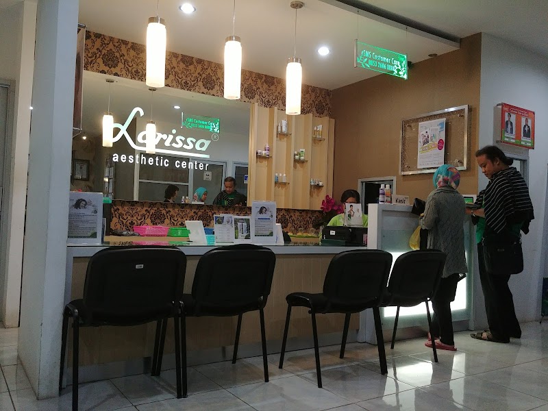 Mata Berkilau, Hati Tenang: Optik Melawai S. Parman di Cilacap